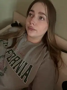 milana millka online show from March 30, 9:31 am