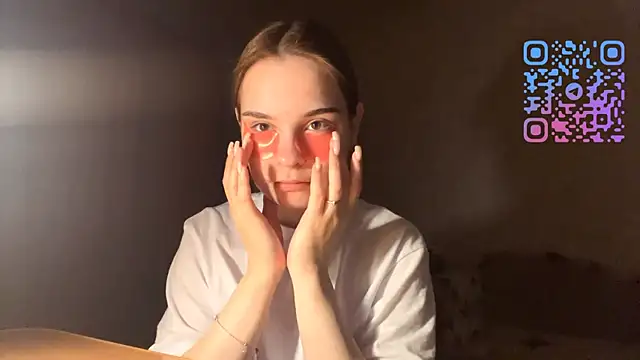 SageFennell online show from April 23, 5:15 pm