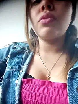 Yelii  online show from May 11, 5:54 pm