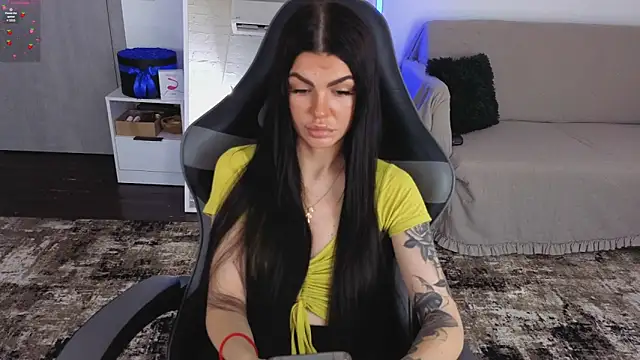 AnacondaOnn online show from June 28, 5:36 am
