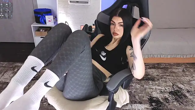 AnacondaOnn online show from April 29, 8:39 am