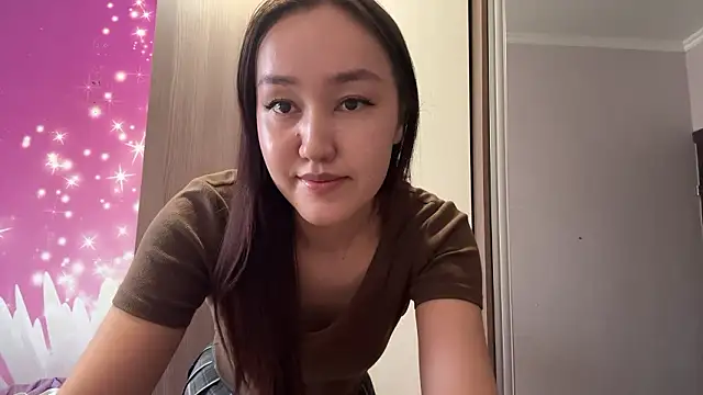 AstaMaroon online show from March 27, 8:16 am