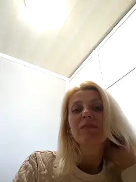 MiaLove183 online show from April 30, 1:38 pm