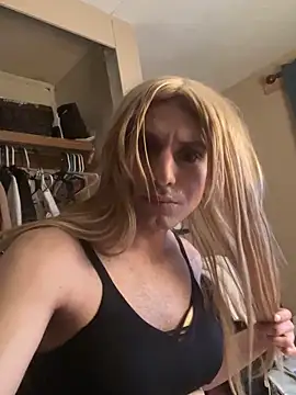 AlexAndriaStrips online show from March 22, 8:20 am