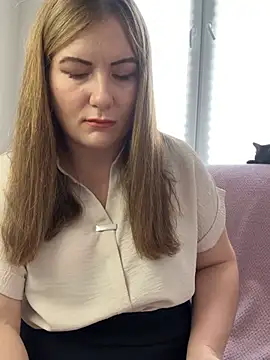 Susan Wright online show from July 18, 11:35 am