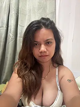 deseyy online show from April 9, 6:13 pm