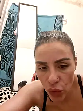 chiquitilla41 online show from May 24, 8:57 am