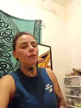 chiquitilla41 online show from May 29, 1:25 am