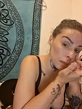 chiquitilla41 online show from May 23, 12:42 am