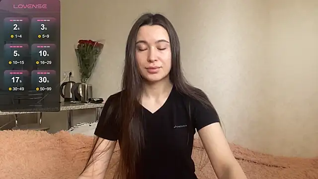 AureaMaggi online show from May 13, 5:13 am