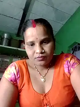 Shivani09900 online show from May 26, 7:57 pm