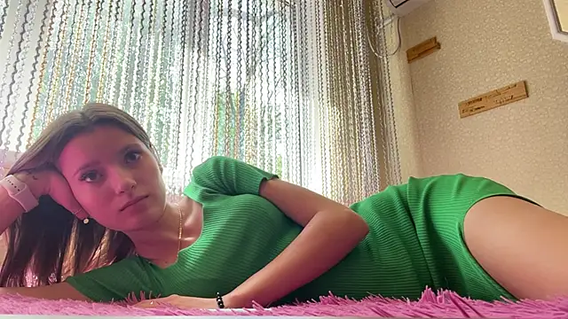 VersedFiend online show from June 3, 8:26 am