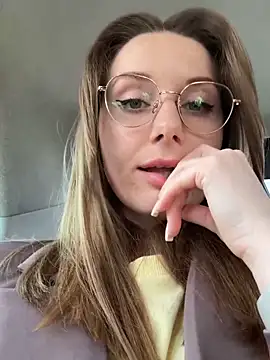 FReyja 44 online show from April 25, 9:12 am