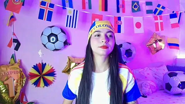 Daphne Rosse online show from June 17, 12:39 pm