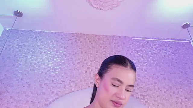celestte sm online show from July 8, 7:05 pm
