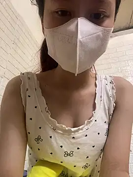 Bethiencute online show from July 9, 1:35 pm