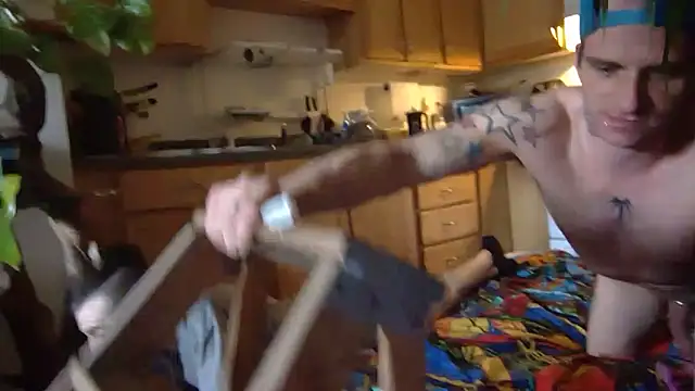 DavidEugeneOr online show from April 5, 3:22 pm