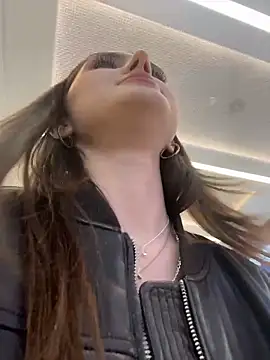 AnitaFly online show from May 14, 2:01 pm