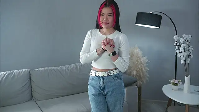 DedeBattey online show from April 2, 3:59 am