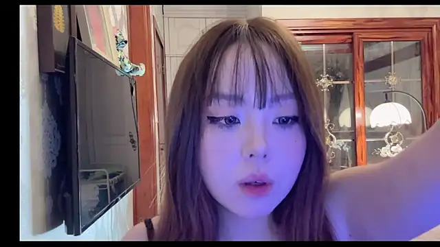 thelittlexx online show from June 6, 7:58 am