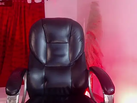 Liz raven online show from March 29, 12:53 am