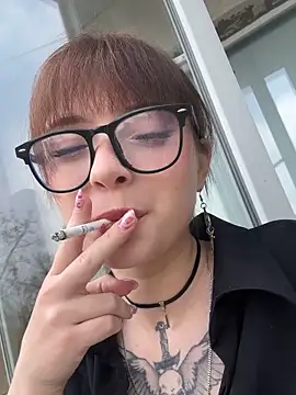 tiny dreamer online show from April 19, 9:31 am