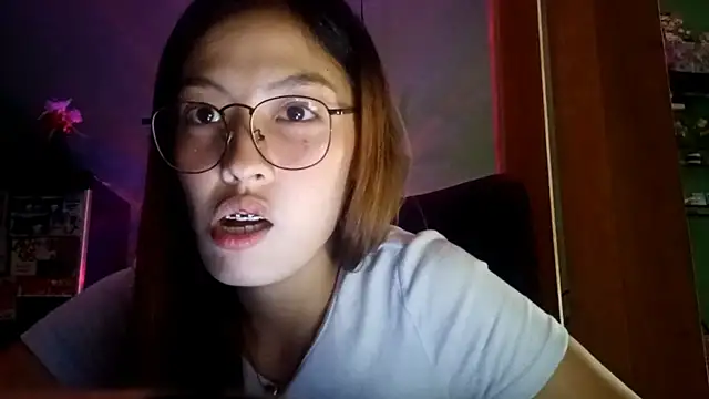 AudreaHowell online show from March 31, 3:28 am