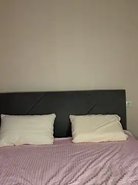 AliceVilliers online show from March 27, 6:52 pm