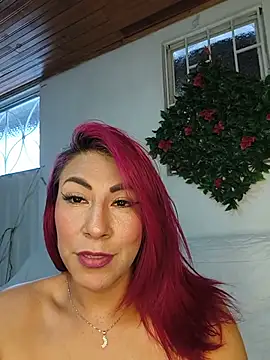 tatianabelli online show from July 9, 9:39 pm