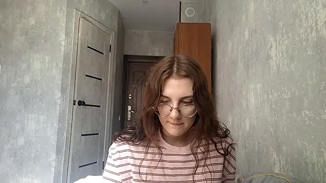 SolariMadel online show from March 30, 5:40 am