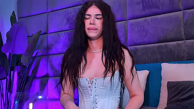 CatalynaVega online show from May 18, 1:17 pm