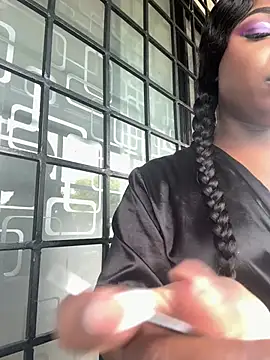 IrisJones  online show from July 11, 2:39 pm