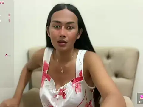 SweetSugar xx online show from April 24, 12:30 pm