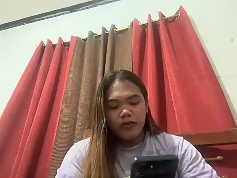 yourhotwild bella online show from July 27, 6:38 pm