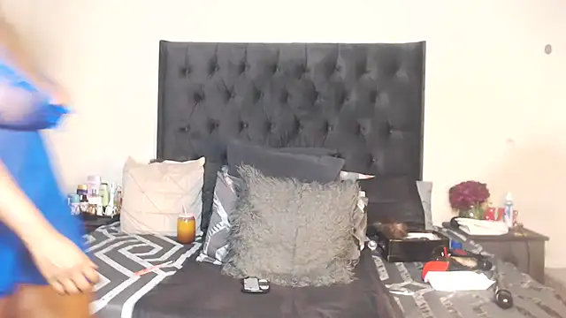AdventuresLove7 online show from July 14, 1:06 am