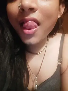 SweetTsAngel online show from May 24, 7:13 pm