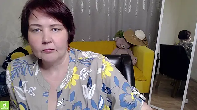 QUEEN02030 online show from June 8, 10:16 am