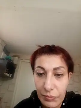 lisa wey online show from April 18, 8:06 am