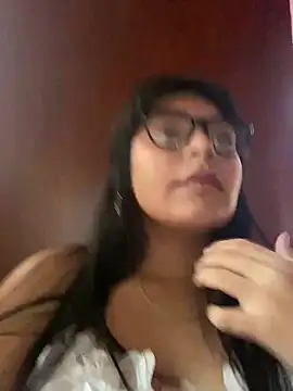 SamanthaColen  online show from May 11, 9:12 pm
