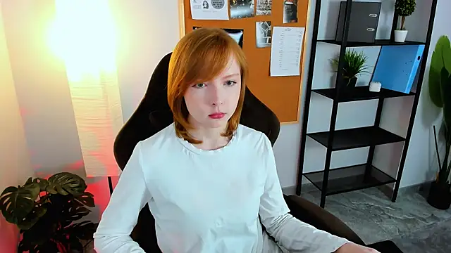 CherryCrushLove online show from May 11, 6:15 am