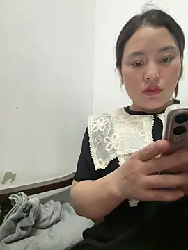 Lina-Naughty online show from May 12, 4:57 pm