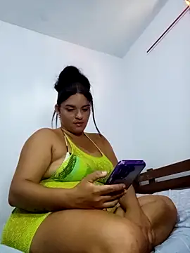 thamysexx online show from April 13, 1:45 pm