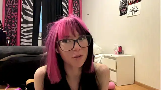 WifeAileen online show from May 26, 6:29 pm
