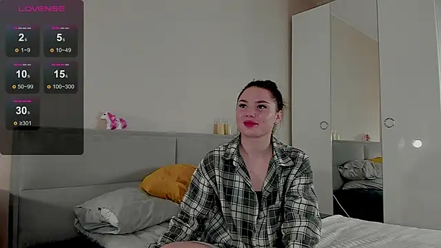 Aphrodite Portman online show from May 26, 2:11 am