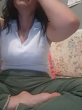 sara 41 online show from May 10, 8:33 pm