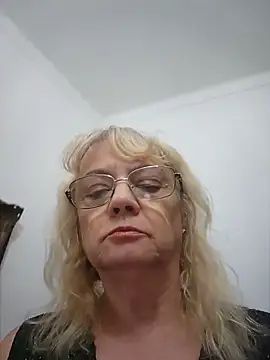 MatureElegantWidow online show from June 3, 9:53 pm