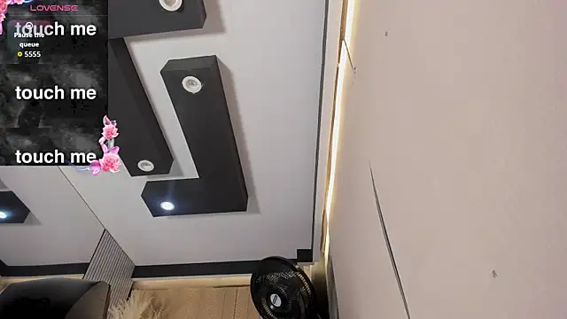 KendallMeyers online show from April 22, 9:12 pm