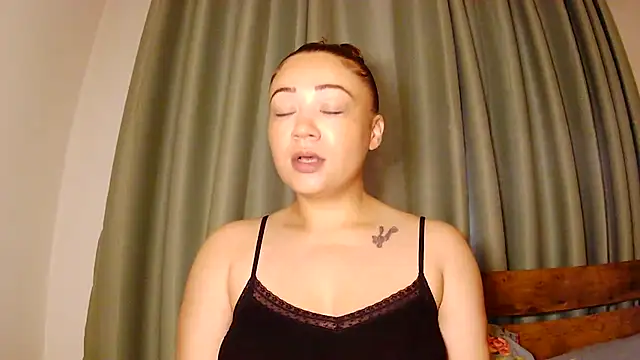 Theone T online show from May 19, 6:31 am