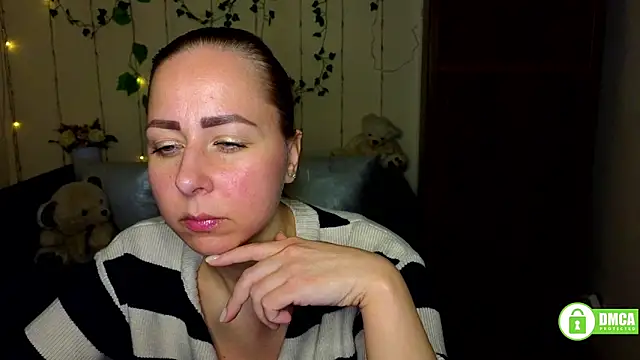 Alicewonderrmiss online show from April 6, 11:22 am