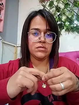 rochylinda online show from April 24, 5:16 pm